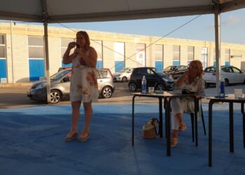 Valencia Mar recibe a la Dra. Ana Mafé y su libro “El Santo Grial”