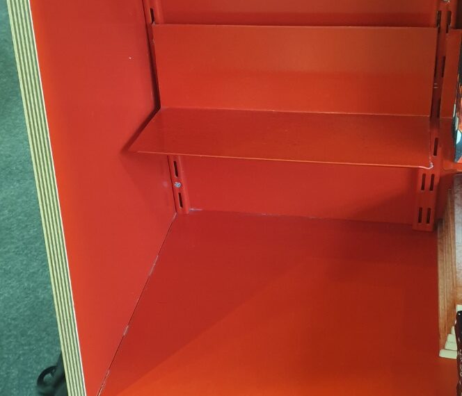 Firma de libros «El Santo Grial» en el Fnac por la Dra. Ana Mafé