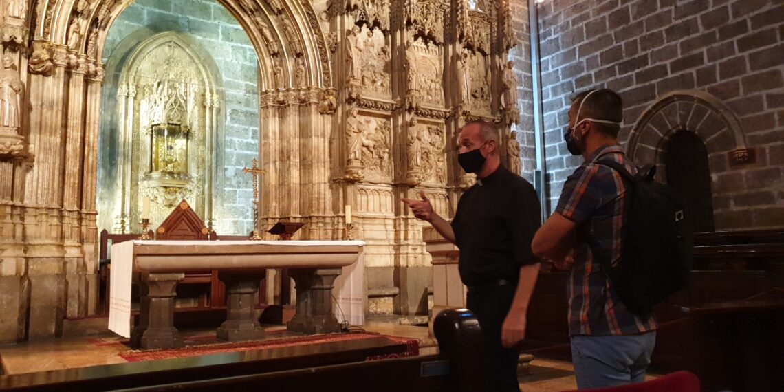 La Dra. Ana Mafé acompaña a la televisión francesa en busca de localizaciones para una grabación sobre el Santo Grial