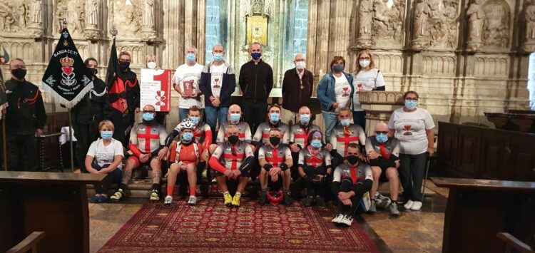 La Catedral de Valencia acoge la I Peregrinación Ciclista Corona de Aragón