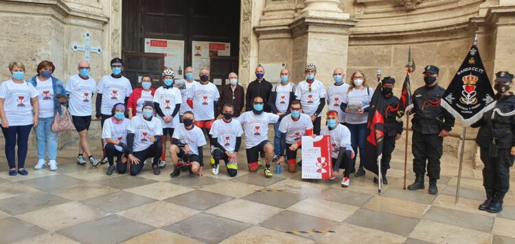 La Catedral de Valencia acoge la I Peregrinación Ciclista Corona de Aragón