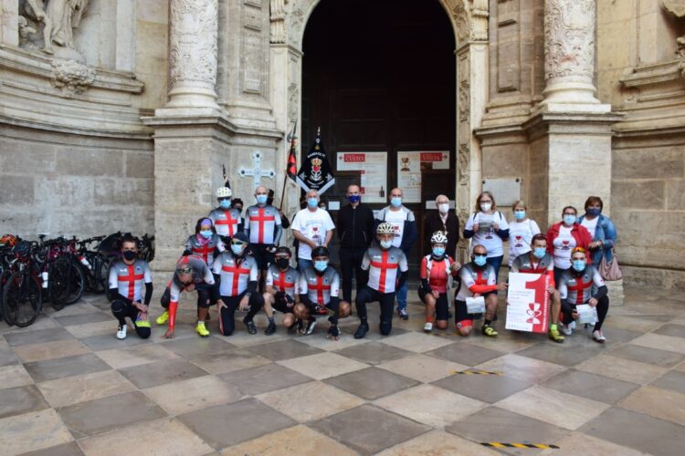 La Catedral de Valencia acoge la I Peregrinación Ciclista Corona de Aragón