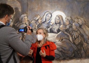 La Ciudadela de Jaca presenta la exposición de María Gómez ‘Jacetania. Ruta del Conocimiento. Camino de la Paz’