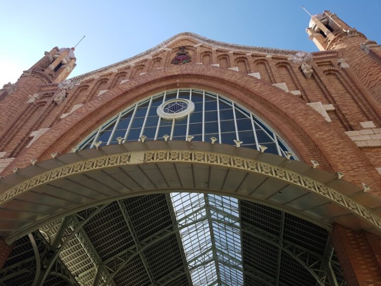 La Asociación Cultural El Camino del Santo Grial presenta en el Mercado de Colón la I QUINCENA CULTURAL CAMINO DEL SANTO GRIAL del 17 al 30 de mayo 2021